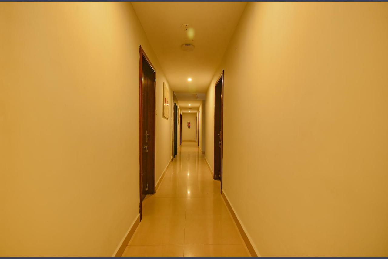 Fabhotel Sasti Inn - Nr Green Meadows Resort & National Institute Of Ocean Technology Siruseri Bagian luar foto